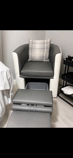 pedicure chair