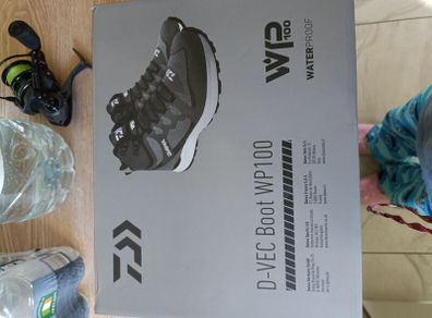 Daiwa D-Vec Waterproof Boots WP-100