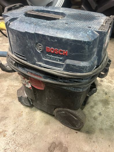 Industrial Bosch professional hoover