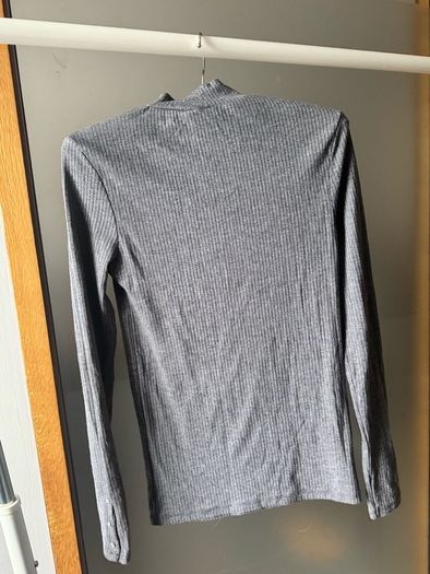 Stradivarius grey long sleeve top size S