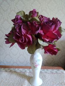 Vintage artificial Silk Roses