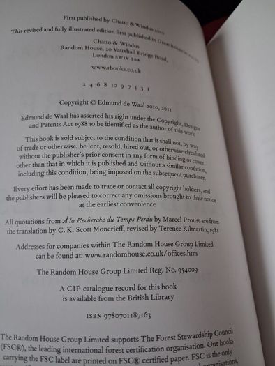 The Hare with Amber Eyes / Edmund De Waal / Illustrated/ 2011