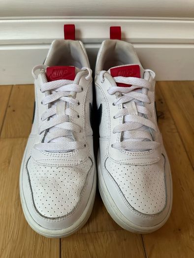 Nike Court Borough