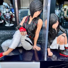 Mirrors Edge Statue