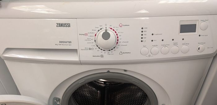 ZANUSSI washer dryer