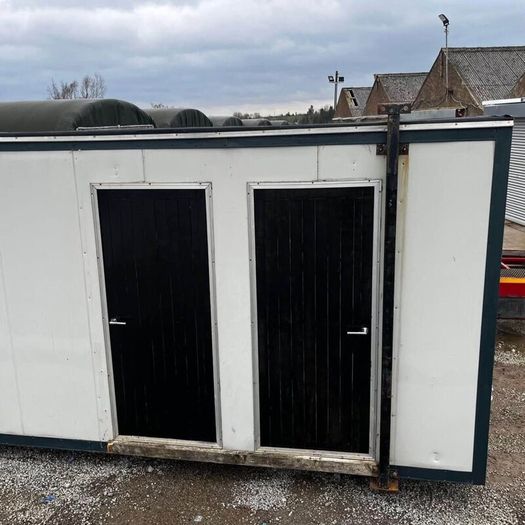 Portable Toilet Cabin 16ft x 10ft  Ladies & Gents