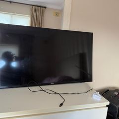 Samsung 40 inch 4k smart tv