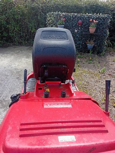Honda ride on mower