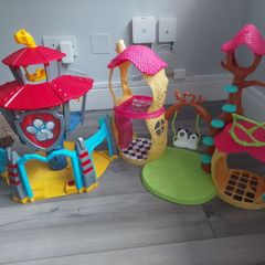 Paw Patrol Tower and Enchantimals playset