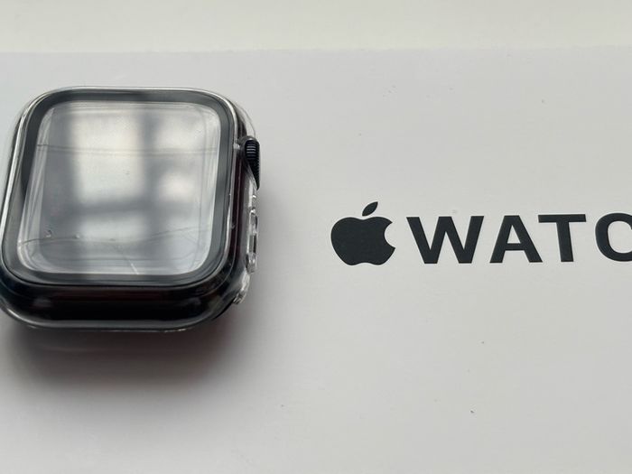 Apple iPhone 16e + Apple Watch SE 2025 GPS Bundle Fully Working Read Description
