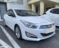 breaking hyundai i40