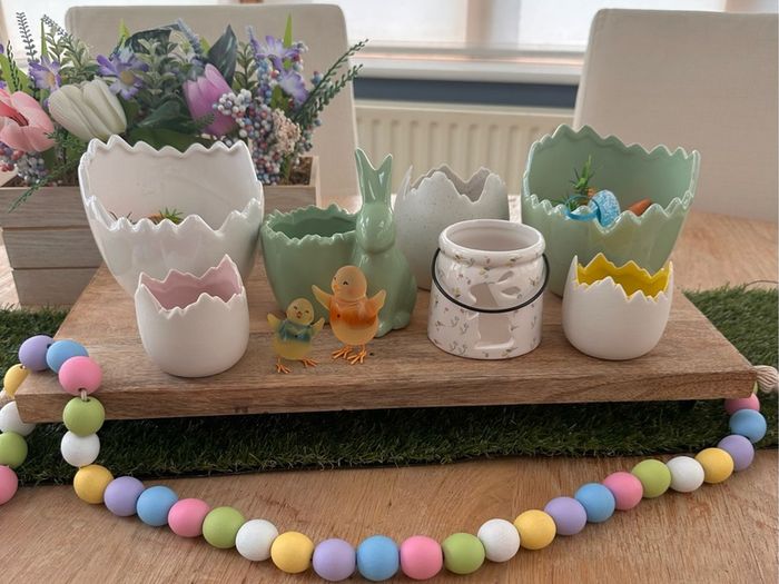 Easter/Spring planters/pots decor