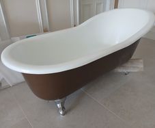 Cast iron slipper bath