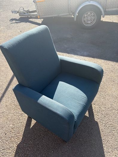 4 Armchairs