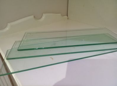 Glass shelf