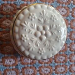 Beautiful ANSLEY Bone China