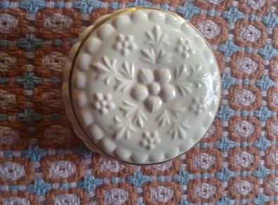 Beautiful ANSLEY Bone China