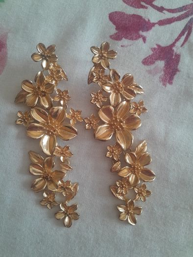 Earings