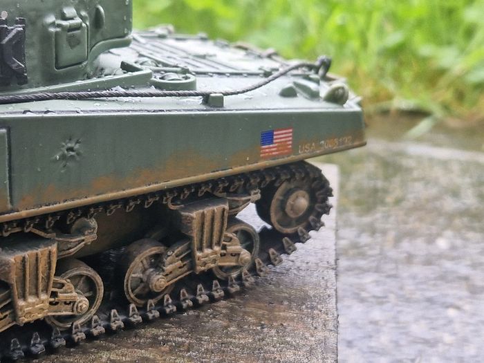 Unimax Forces of Valor 1:32 Weathered WWII U.S. Army Sherman Tank
