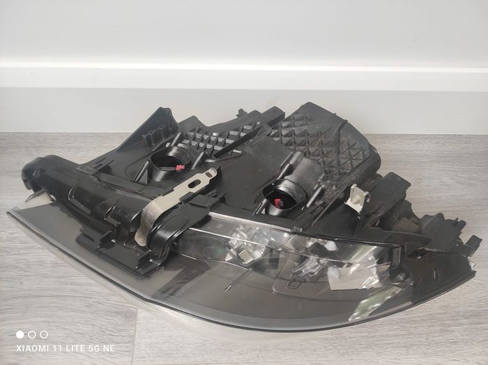 BMW 5 Series Headlamp & Spotlight