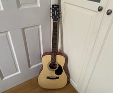 Acoustic guitar starter kit