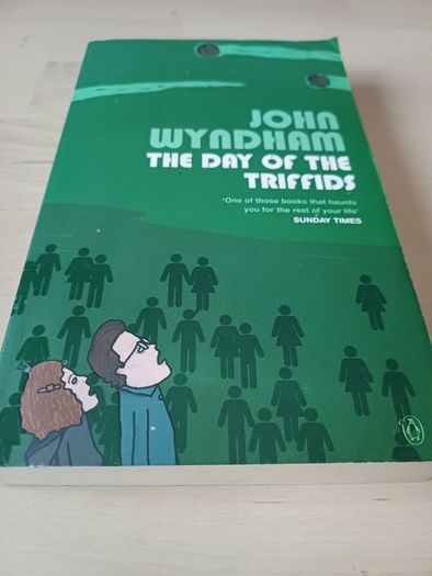 The Day of the Triffids by John Wyndham (Classic British Science Fiction Paperback)