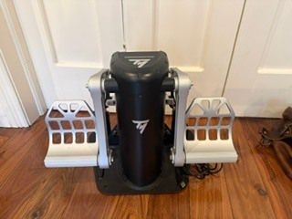 Thrustmaster: Thrustmaster Pendular Rudder