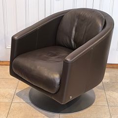 Original Natuzzi Italia "Liu" Leather Swivel Armchair - Excellent Condition