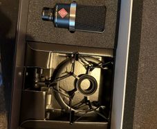 Neumann Tlm 102