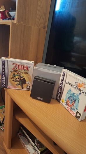 Gameboy Advance SP Boxed  , with two games.