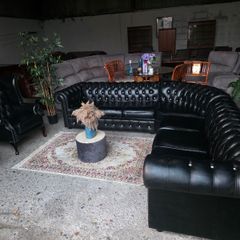chesterfield corner sofa+anne queen armchair
