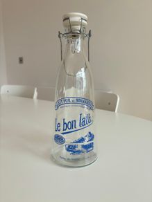 Le Bon Lait vintage milk bottle
