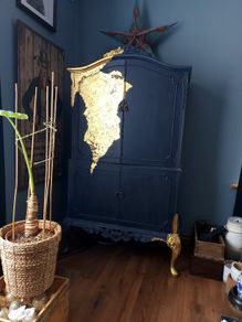 vintage cocktail cabinet