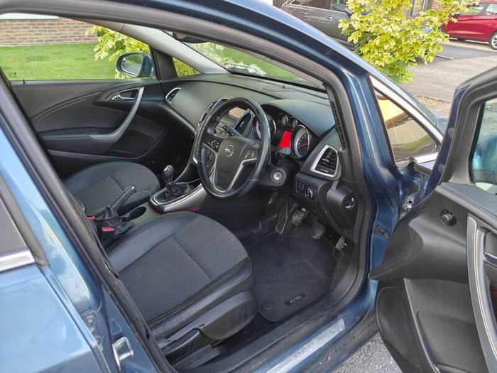 2014 Opel Astra