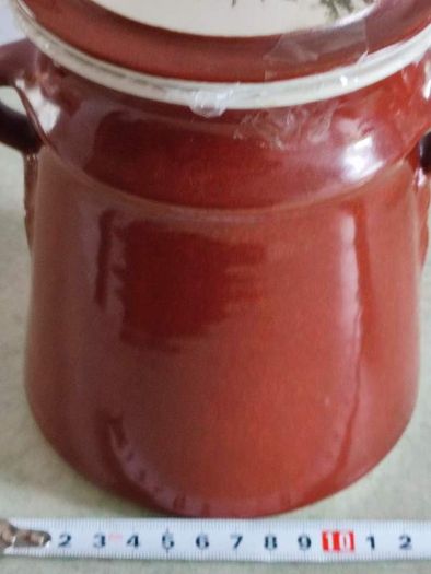 Paul Martin Pottery Small Crock.