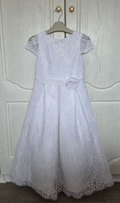 Communion dress size: 7yrs
