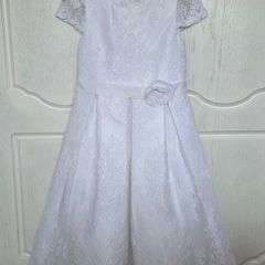 Communion dress size: 7yrs