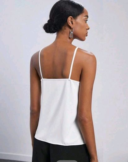 New white top fits s/m/small l with small chain