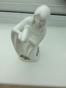 Beautiful Tara porcelain lady