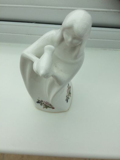 Beautiful Tara porcelain lady