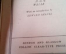 Kipps by H G Wells. Collins Clear Type Press Library of Classics Blue Soft Back Book