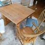 Extendable Kitchen Table and chairs Image 2