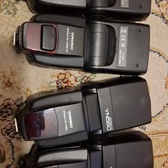YN560 flashes