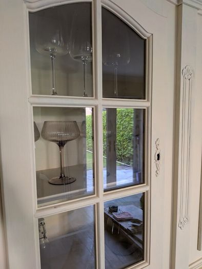 Large mahogany hutch cabinet buffet sideboard
