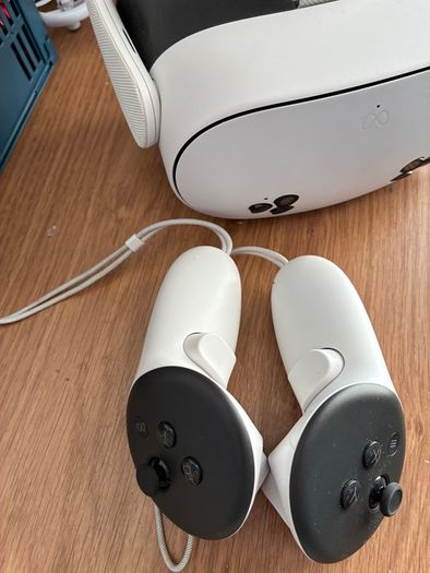 Meta Quest 3S 128GB All-In-One Mixed Reality Headset and Controllers