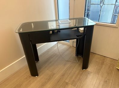 nail desk built in dust fan