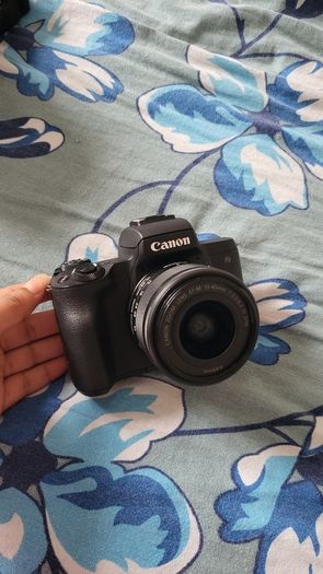 Canon EOS M50 // with 15-45mm kit lens