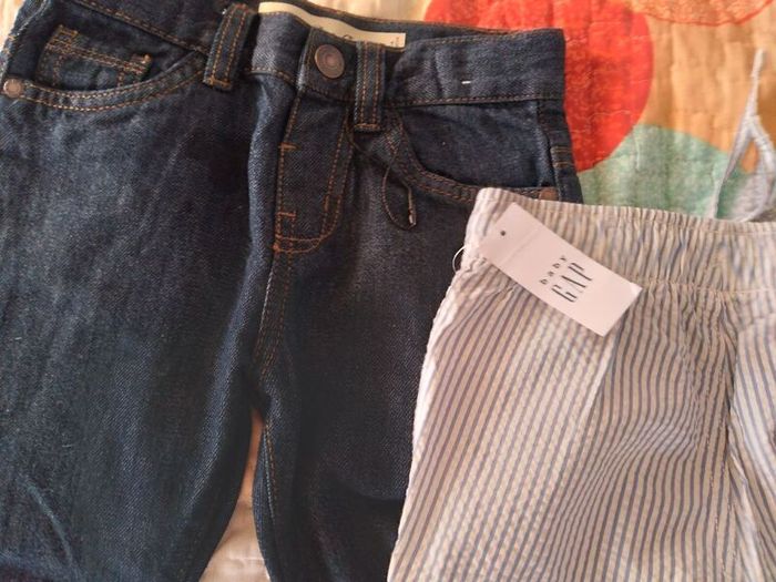Brand new trousers age 3 to 4 years