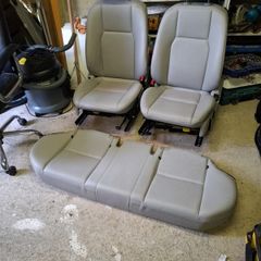W204 seats