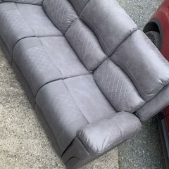 Lovely 3 seater recliner punch and arm chair perfect condition